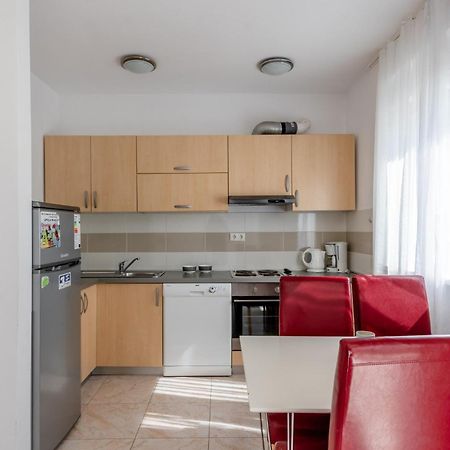 Apartment Village Nin Luaran gambar