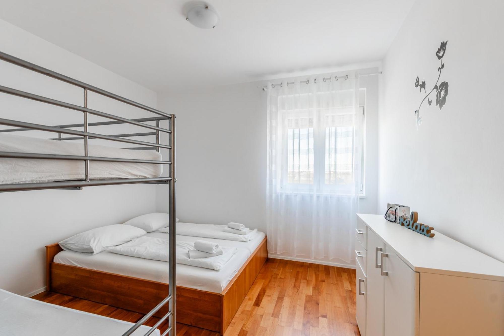 Apartment Village Nin Luaran gambar