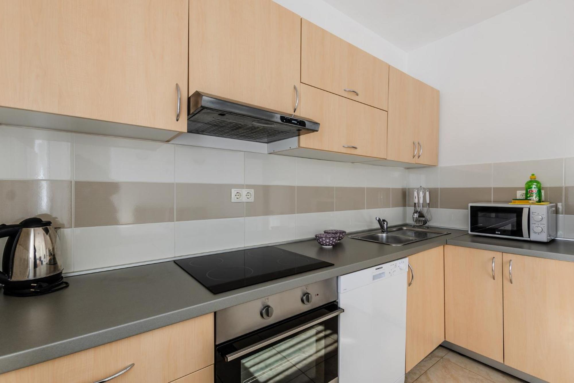 Apartment Village Nin Luaran gambar
