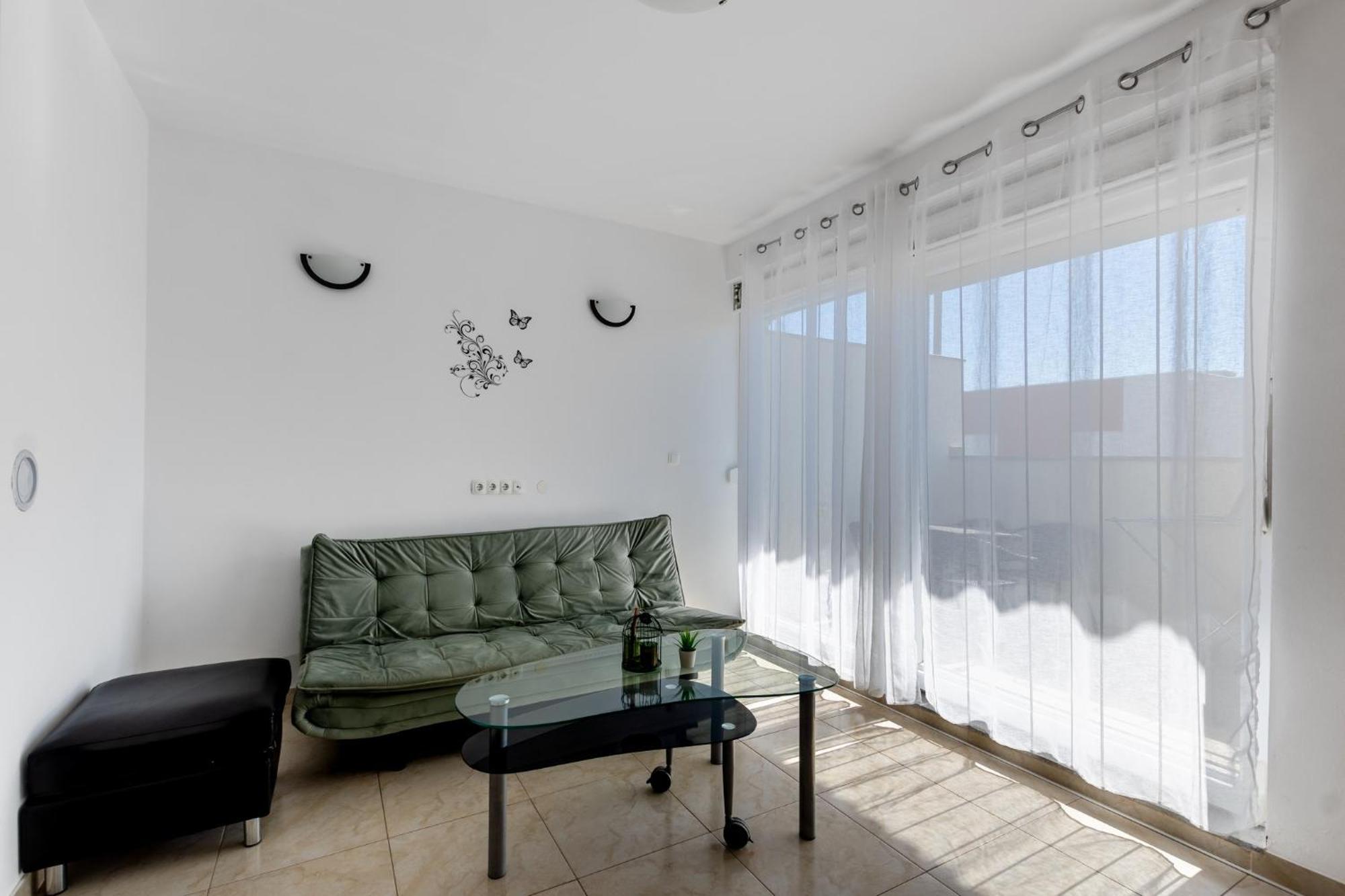 Apartment Village Nin Luaran gambar