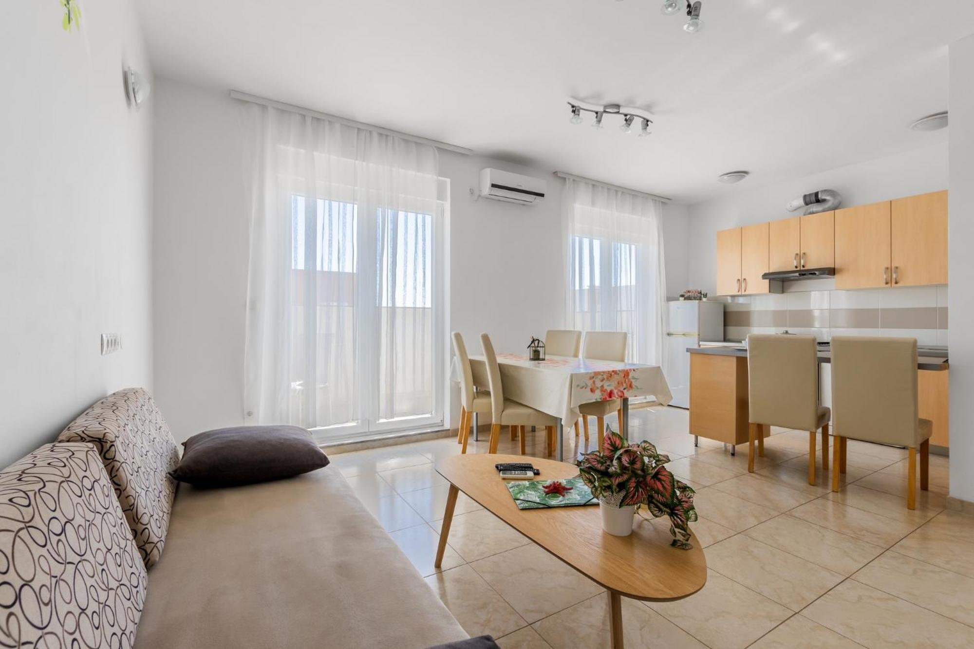 Apartment Village Nin Luaran gambar